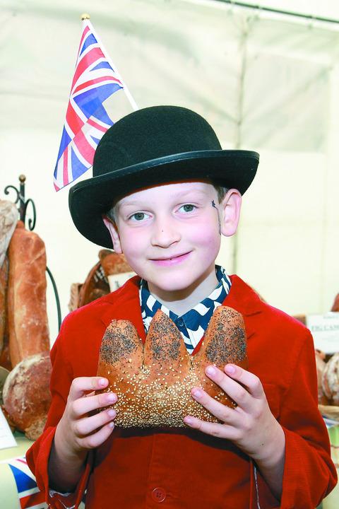 Thomas Southwell at the Teme Valley Food and Beer Festival, with a bread crown made by Swifts Bakers.