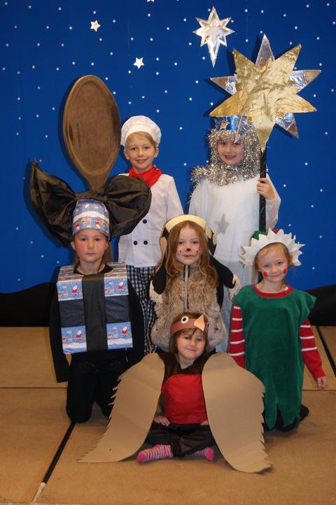 Clee Hill
Primary School, key
stage two – Primary
School Musical –
back row left to
right – Charles
Martin, Tegan
Hassan; middle
row – Tash Perrin,
Elizabeth Rogers,
Katie Price; front –
Mia-Mae Pugh.
