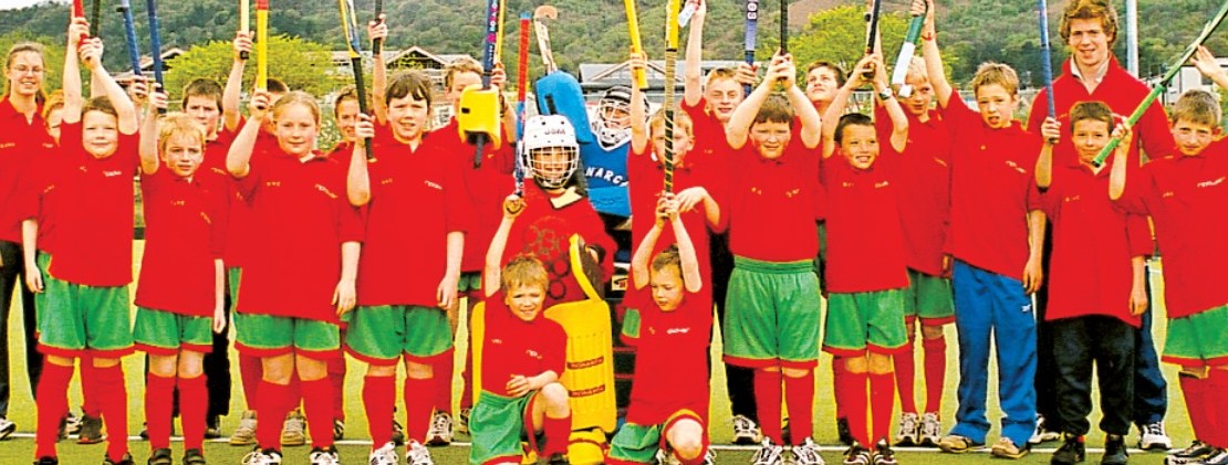 Youngsters from Malvern Junior Hockey Club pictured in 2002