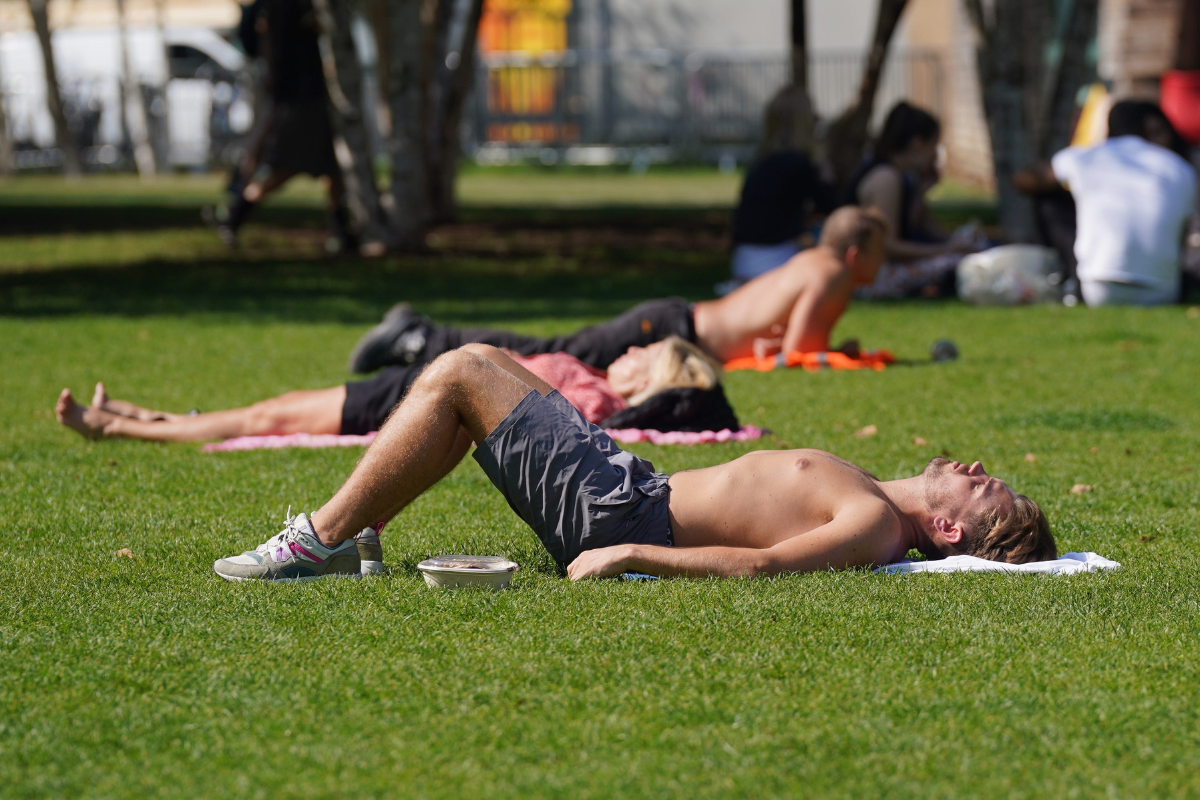 Met Office predicts Saturday as hottest day of the year at 33C - Vimarsana News